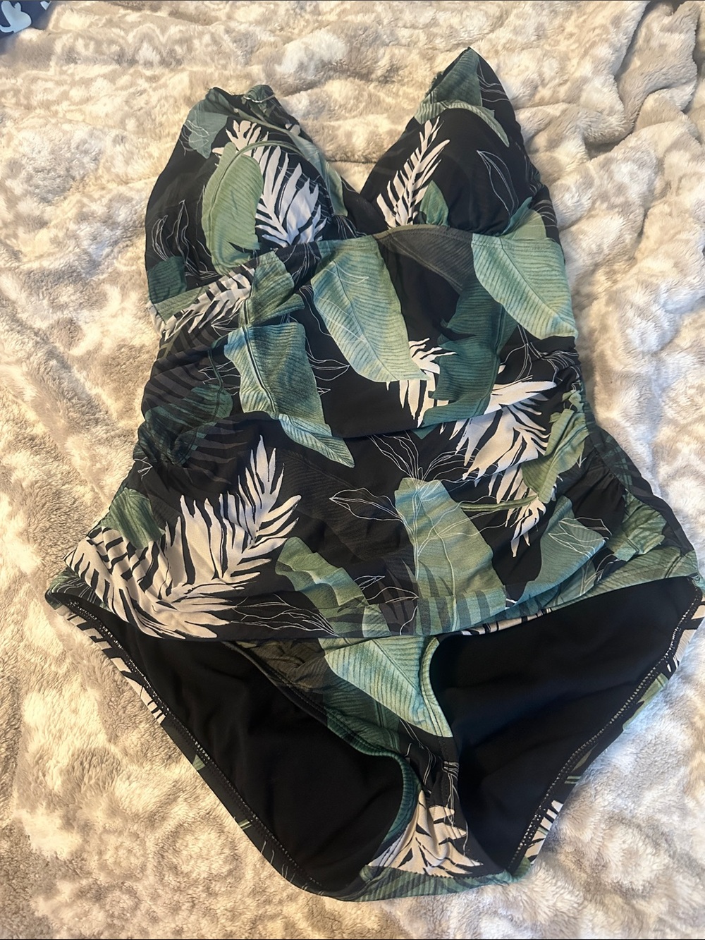 Jantzen Green Leaf-Print One-Piece Swimsuit for Kids